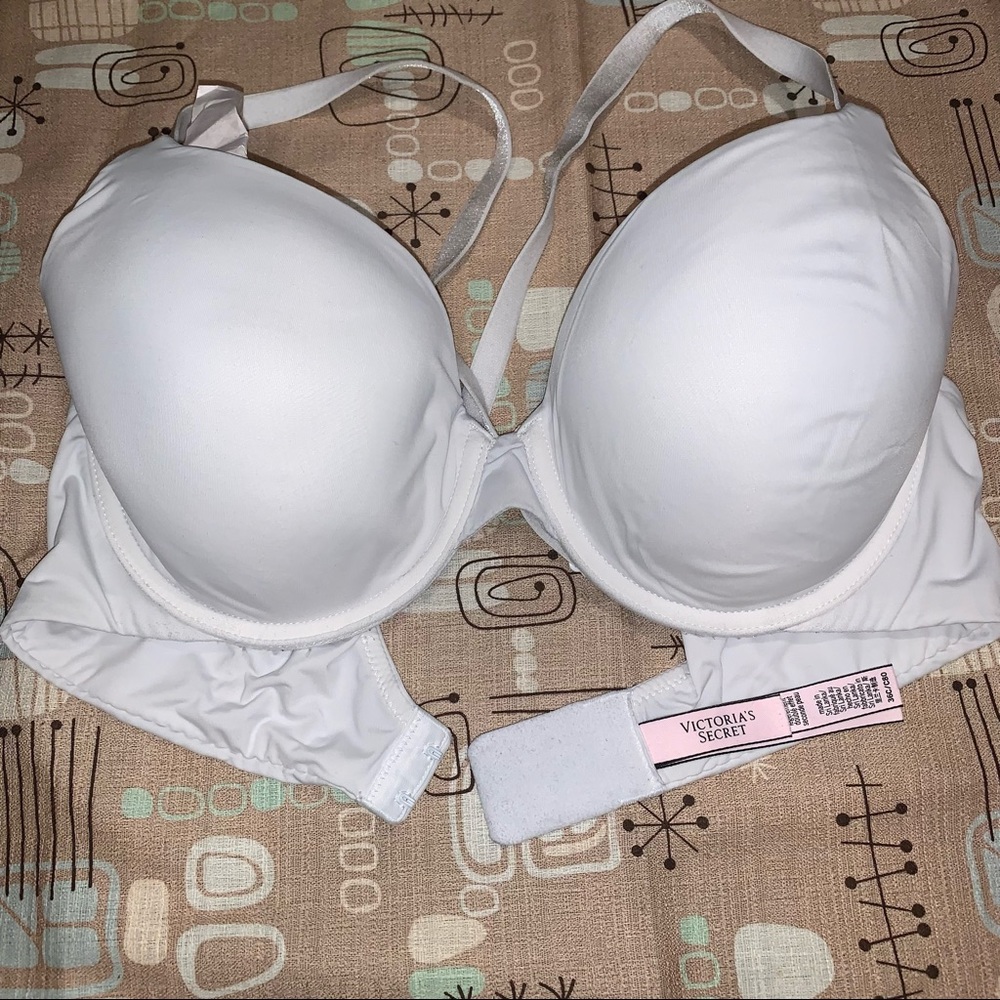 White underwire lightly lined bra